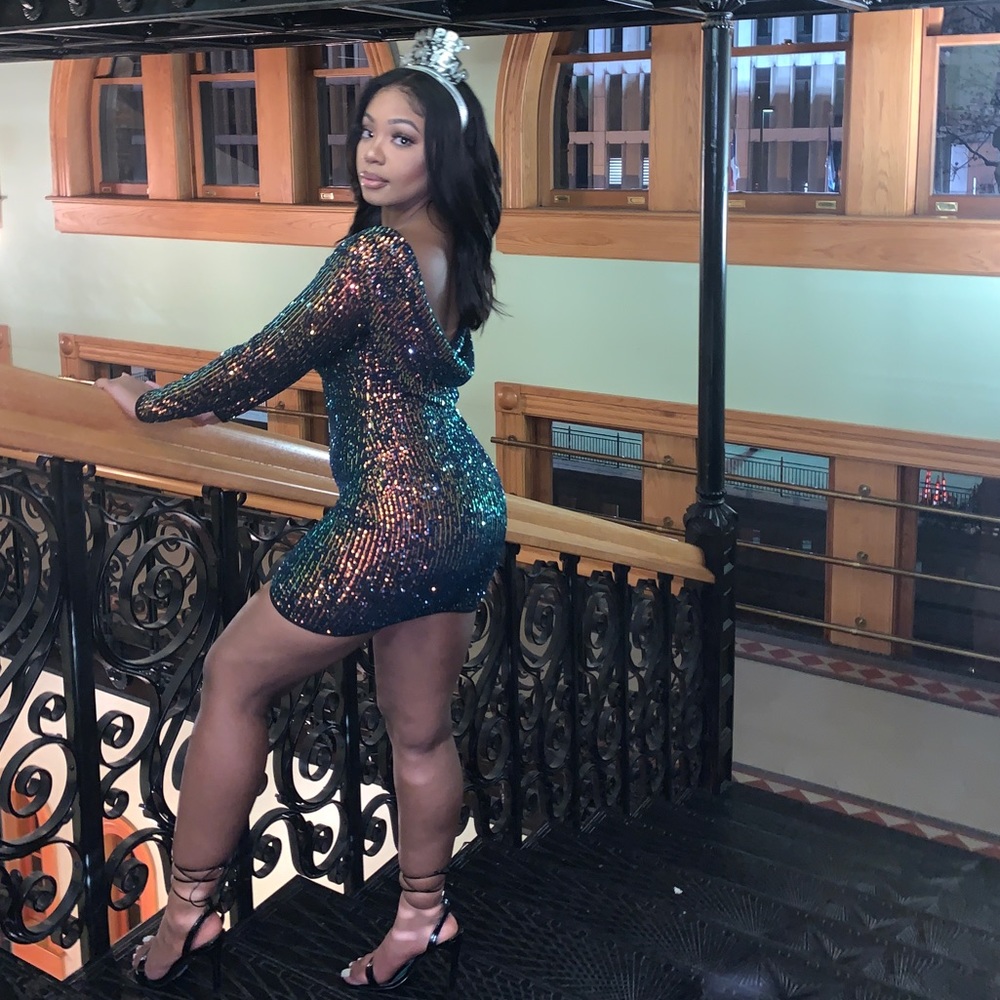 Mini dress - Picture 2 of 2